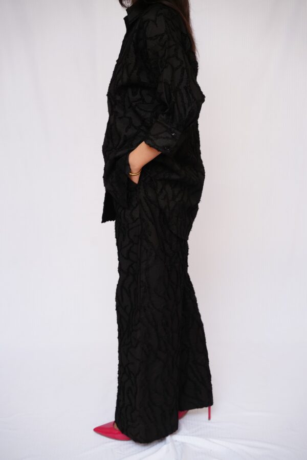 Textured Black Set - Image 5